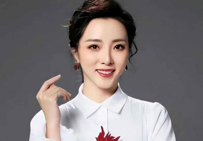 k8凯发春天养生知识小常识健康常识生活小常识每日一条央视主持李思思参加儿子毕业礼