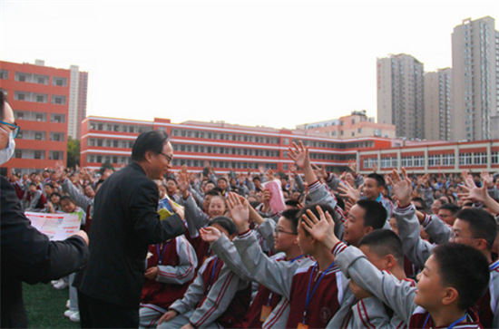 k8凯发天生赢家一触即发健康常识健康小常识知识问答南阳市卧龙区法院法治副校长进校